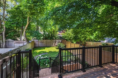 1031 Spadina Road Toronto ON M5N 2M7