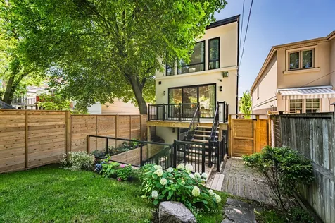 1031 Spadina Road Toronto ON M5N 2M7