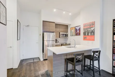 66 Forest Manor Road Toronto ON M2J 0B7