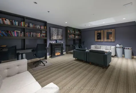 225 Wellesley Street E Toronto ON M4X 1X8