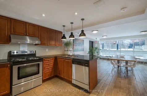 225 Wellesley Street E Toronto ON M4X 1X8