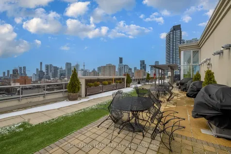 225 Wellesley Street E Toronto ON M4X 1X8