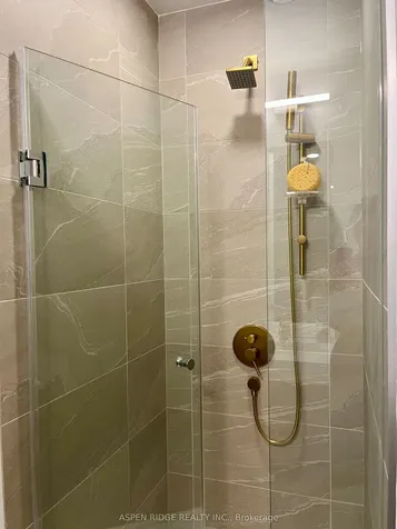 9 Tecumseth Street Toronto ON M5V 0S5
