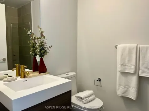 9 Tecumseth Street Toronto ON M5V 0S5