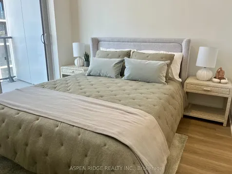 9 Tecumseth Street Toronto ON M5V 0S5