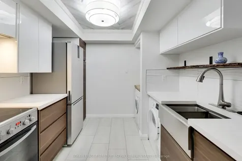 1001 Bay Street Toronto ON M5S 3A6