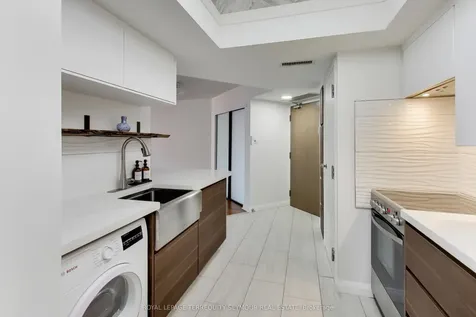 1001 Bay Street Toronto ON M5S 3A6