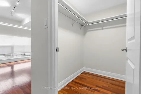 1430 Yonge Street Toronto ON M4T 1Y6