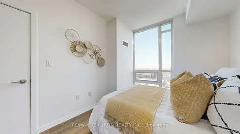 70 Forest Manor Road Toronto ON M2J 0A9