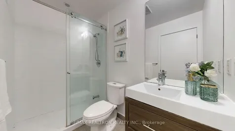 70 Forest Manor Road Toronto ON M2J 0A9