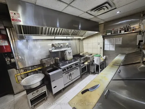 3334 Yonge Street Toronto ON M4N 2M4