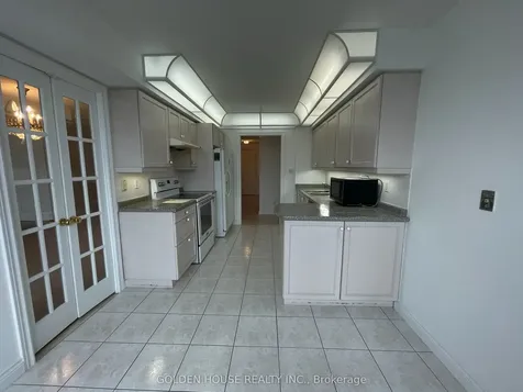 3181 Bayview Avenue Toronto ON M2K 2Y2