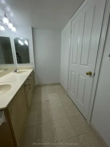 3181 Bayview Avenue Toronto ON M2K 2Y2