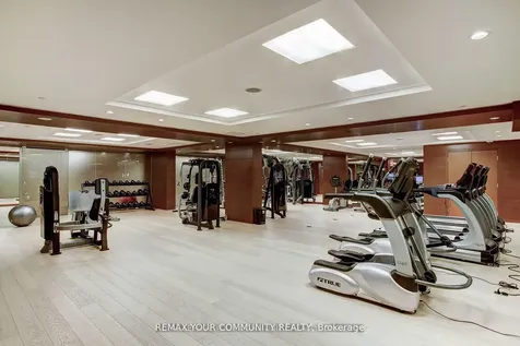 39 Queens Quay E Toronto ON M5E 0A5