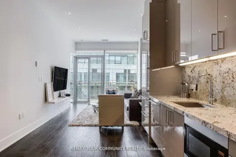 39 Queens Quay E Toronto ON M5E 0A5
