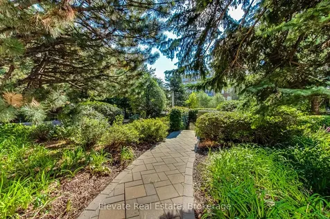 268 Ridley Boulevard Toronto ON M5M 4N3