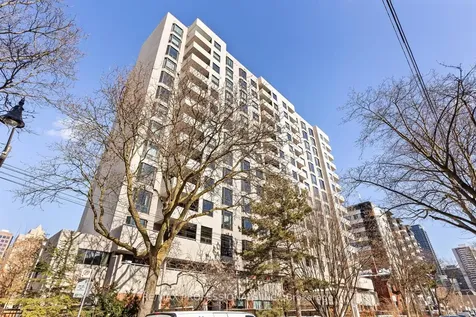 86 Gloucester Street Toronto ON M4Y 2S2