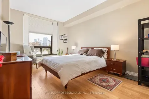86 Gloucester Street Toronto ON M4Y 2S2