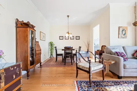 86 Gloucester Street Toronto ON M4Y 2S2