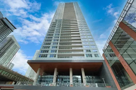 17 Bathurst Street Toronto ON M5V 0N1