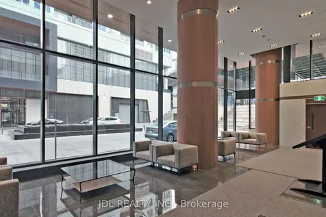 17 Bathurst Street Toronto ON M5V 0N1
