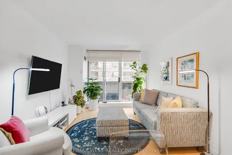 18 Stafford Street Toronto ON M5V 3W4