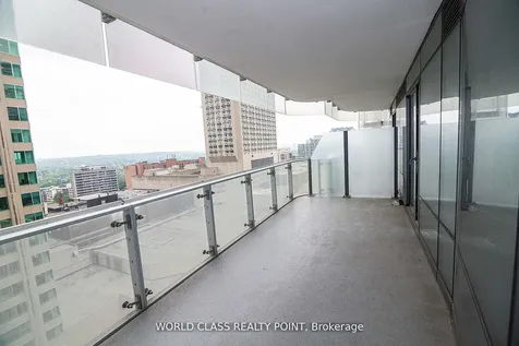 1 Bloor Street E Toronto ON M4W 0A8