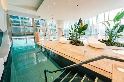 1 Bloor Street E Toronto ON M4W 0A8