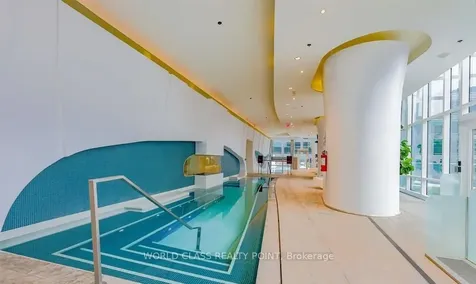 1 Bloor Street E Toronto ON M4W 0A8