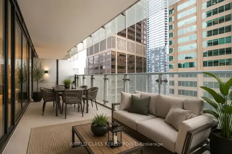 1 Bloor Street E Toronto ON M4W 0A8