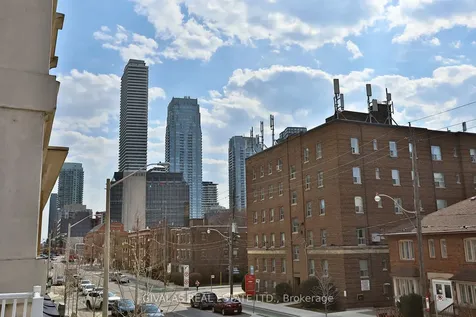 174 Eglinton Avenue W Toronto ON M4R 1A7