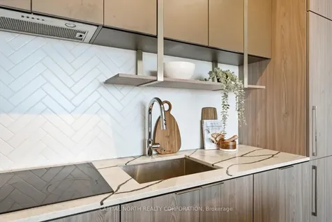 15 Holmes Avenue Toronto ON M2N 0L4