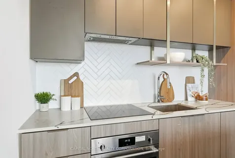 15 Holmes Avenue Toronto ON M2N 0L4