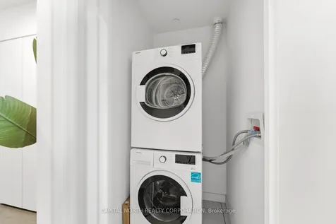 15 Holmes Avenue Toronto ON M2N 0L4