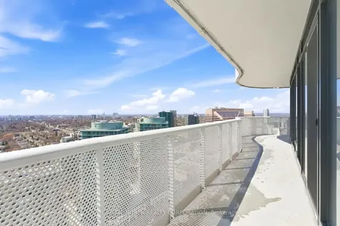 15 Holmes Avenue Toronto ON M2N 0L4