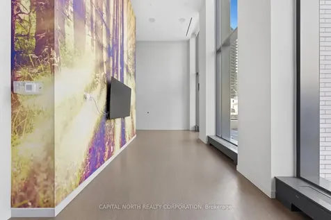 15 Holmes Avenue Toronto ON M2N 0L4