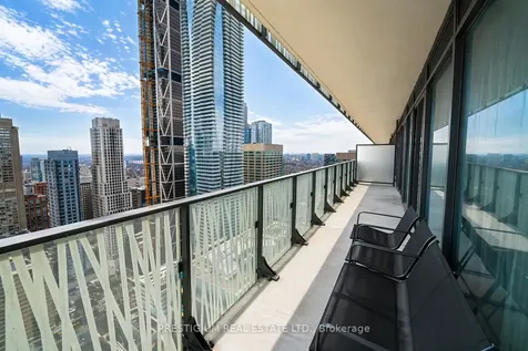 42 Charles Street E Toronto ON M4Y 0B7