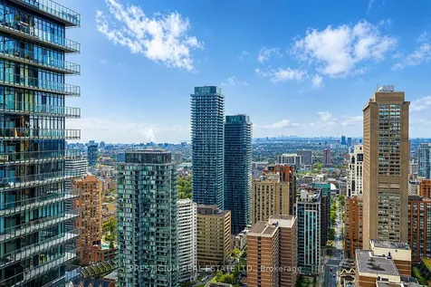 42 Charles Street E Toronto ON M4Y 0B7