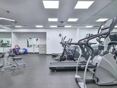 131 Torresdale Avenue Toronto ON M2R 3T1