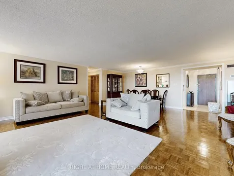 131 Torresdale Avenue Toronto ON M2R 3T1