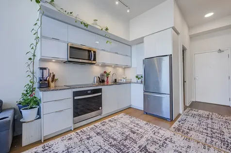 10 Deerlick Court Toronto ON M3A 0A7
