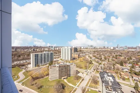 10 Deerlick Court Toronto ON M3A 0A7