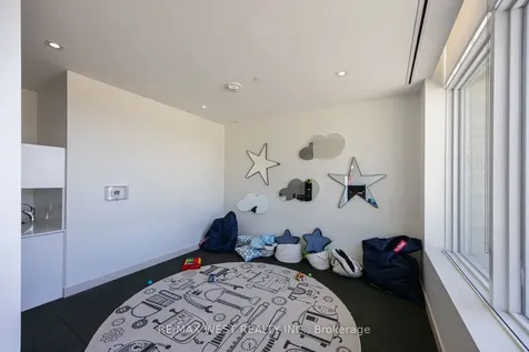 10 Deerlick Court Toronto ON M3A 0A7