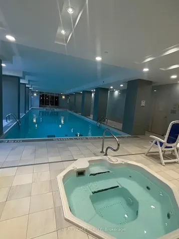 10 Northtown Way E Toronto ON M2N 7L4
