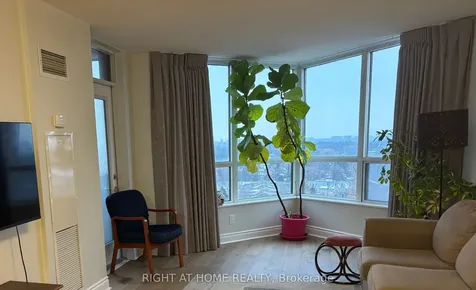 10 Northtown Way E Toronto ON M2N 7L4