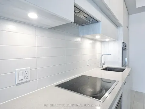 8 Eglinton Avenue E Toronto ON M4P 0C1