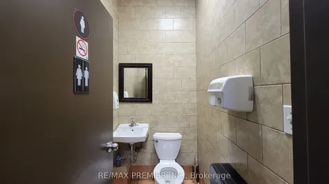 407A Bloor Street E Toronto ON M4W 3T2