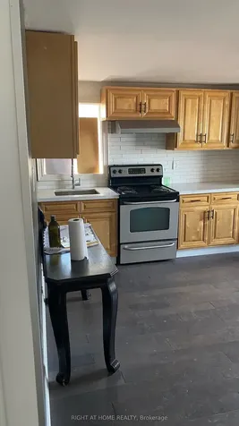 181 Cedric Avenue Toronto ON M6C 3X7