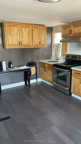 181 Cedric Avenue Toronto ON M6C 3X7