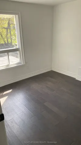 181 Cedric Avenue Toronto ON M6C 3X7